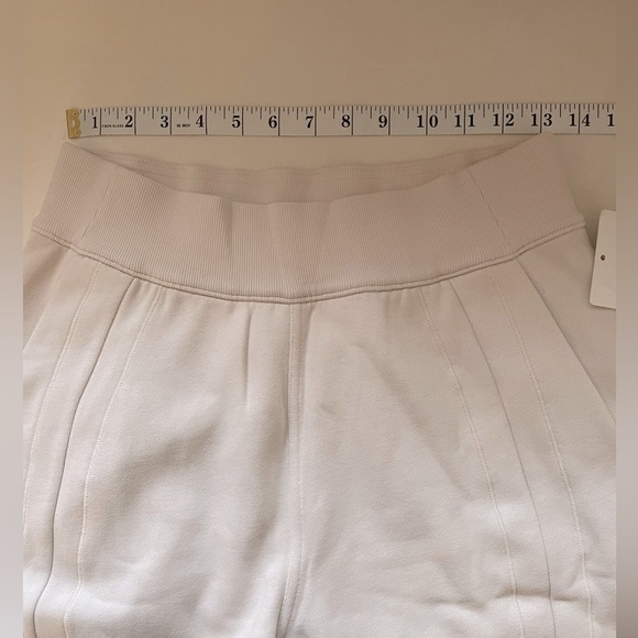 NWT Lululemon Braided Detail HR Joggers Size 6 Cream Color - Picture 10 of 16